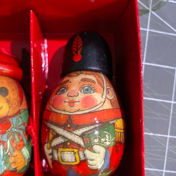 4 Vintage Decoupage Christmas Ornament Santa Reindeer Snowman Soldier - Picture 5 of 10